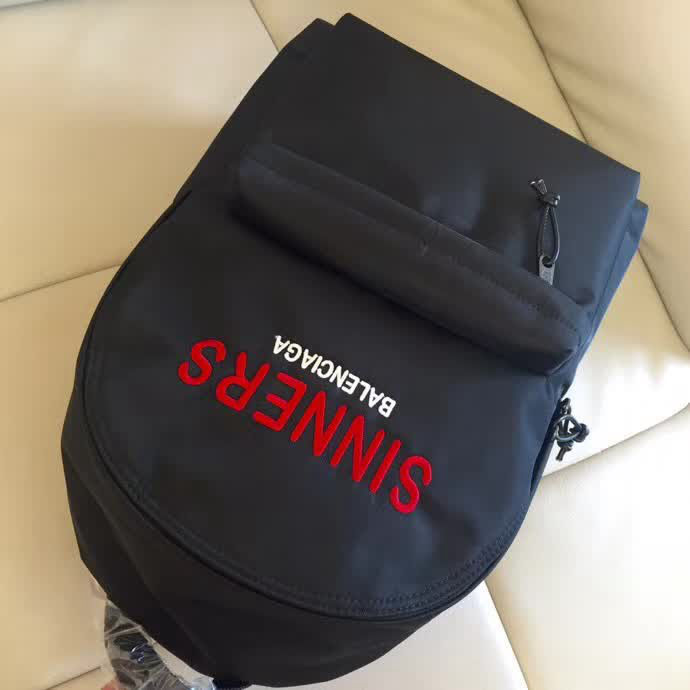 BALENCIAG巴黎世家 2018春夏新款 防水牛津布 雙肩包 黑82155-3#  BL1200
